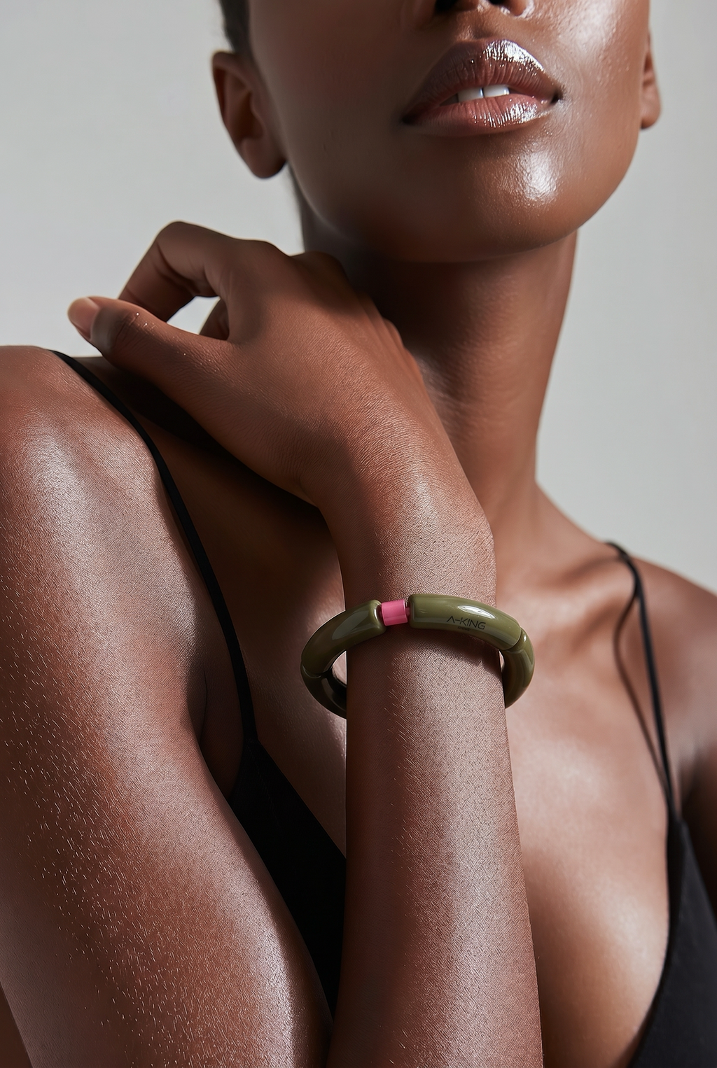 Acryl-Armband Color (kaki)