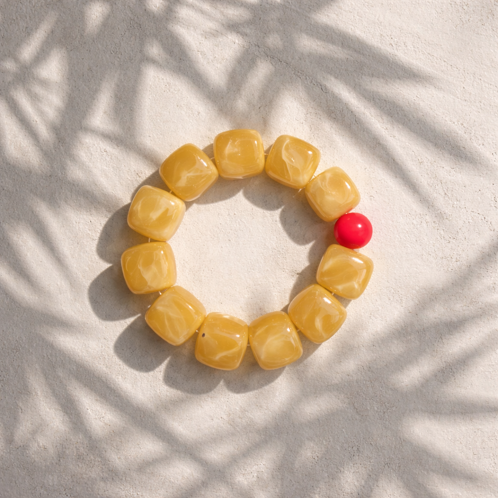 Cube Braclet (beige)