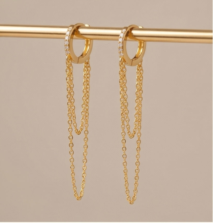 Gold statement ohrring